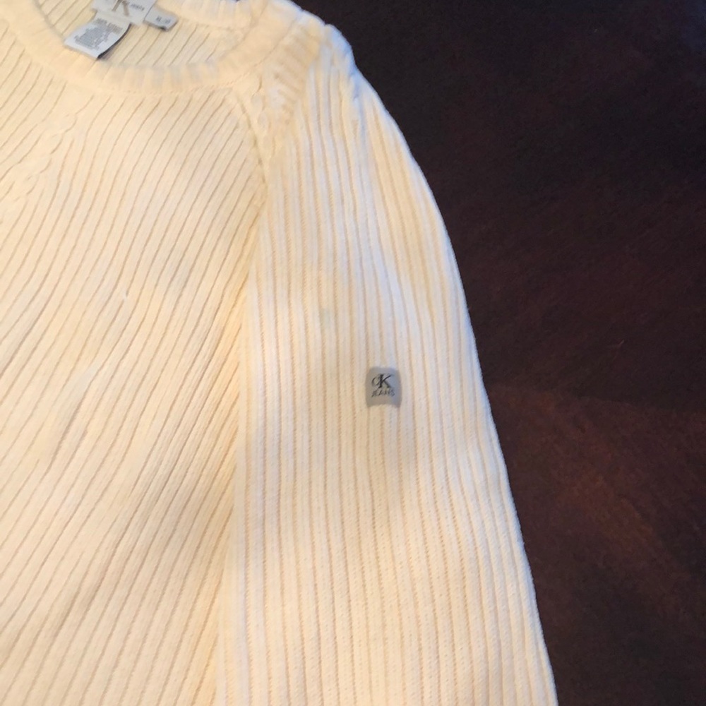 Sweater - Picture 3 of 4